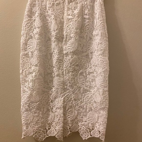White Lace Banana Republic Pencil Skirt, Size 2 - Picture 3 of 5